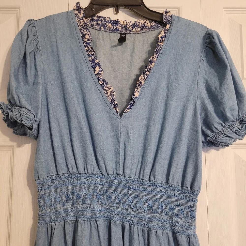 Womens Dress - Picture 3 of 3